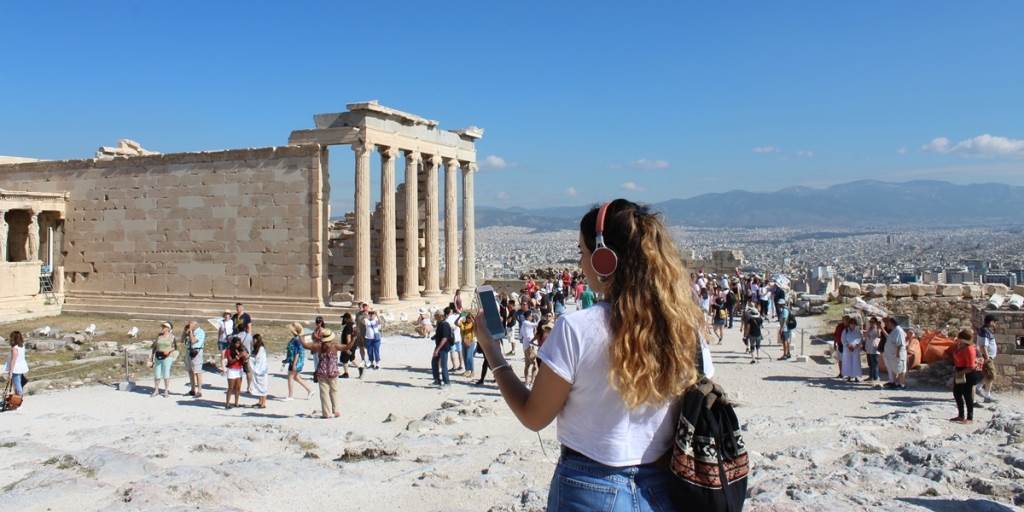 5 Tips For Solo Travelers in Athens