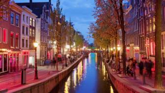 Άμστερνταμ: Πριν Ανάψουν τα Φανάρια