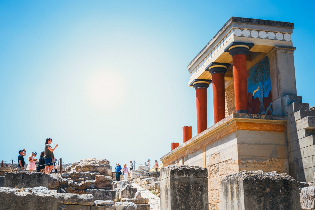 KNOSSOS