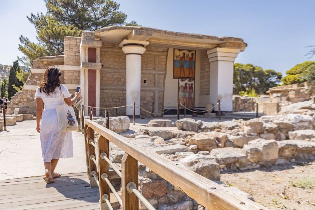 Knossos Palace self-guided tour