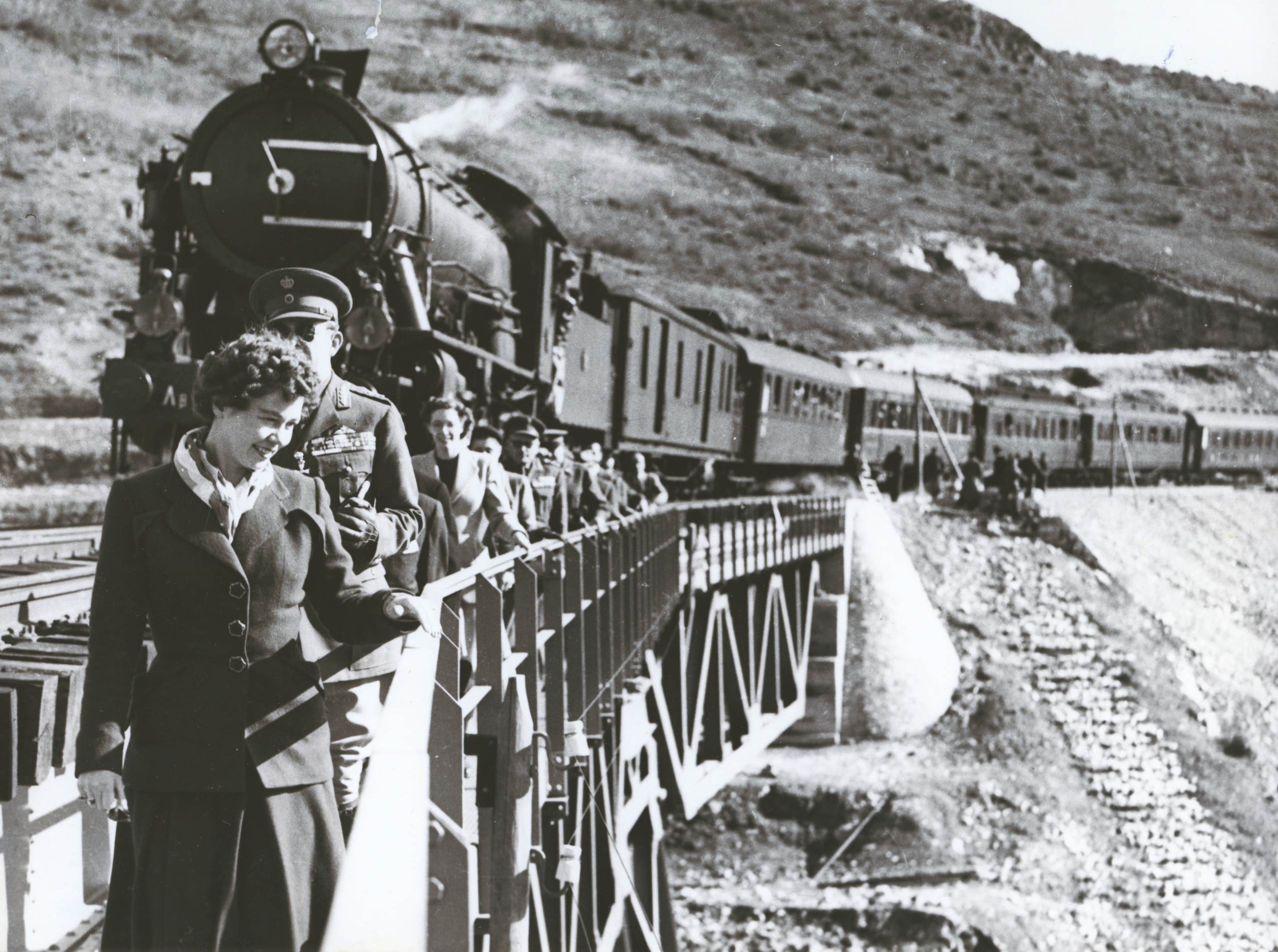 40 train stations and the history of Greek railway