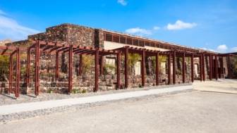 Akrotiri: the Pompeii of the Aegean