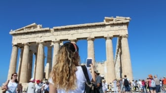 Acropolis Hill Self-guided Audio Tour on Your Smartphone