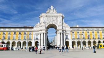 Lisbon City Tour: The Many Colours of Nostalgia