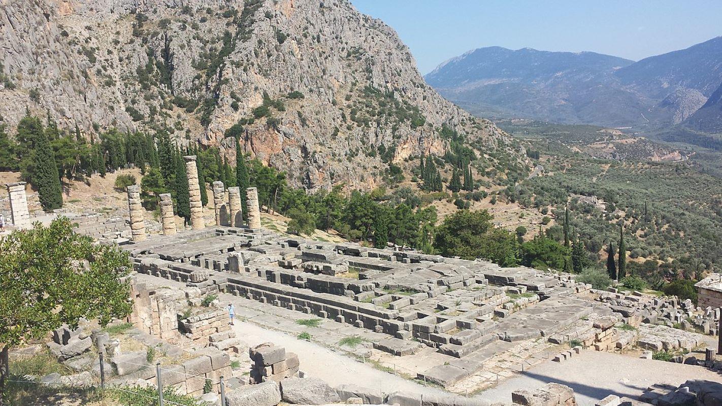 Delphi self-guided Audio tour: the Google of the Ancient world