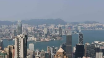 Skip-The-Line Ticket and self-guided audio tour for the Victoria Peak & Peak Tram with a Hong Kong city tour