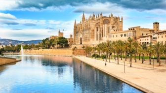 Mallorca Cathedral: E-Ticket with Audio Tour & Palma Audio City Tour
